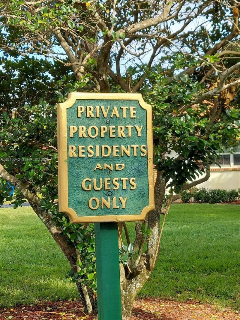 9065 Thunderbird Dr , Coral Springs, FL 33065 Photo