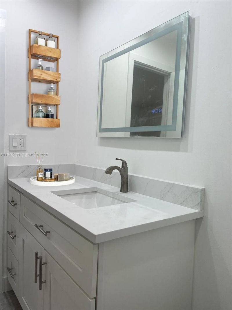 1832 SW 17th St, Boynton Beach, FL 33426 Photo