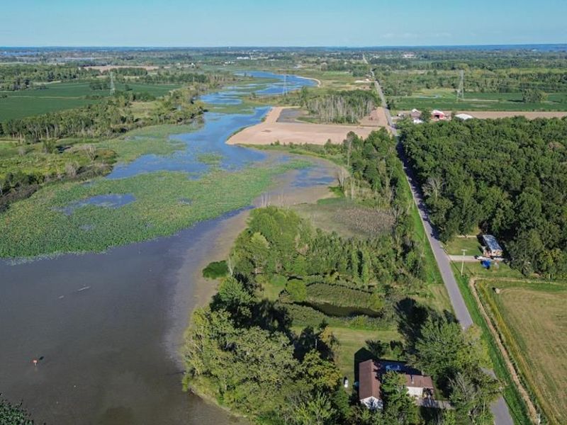 7723 W Little Portage East Road, Oak Harbor, OH 43449 Photo 6