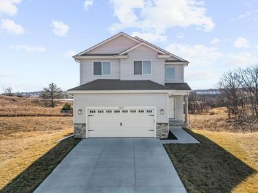 7802 N 94th Circle, Omaha, NE 68122