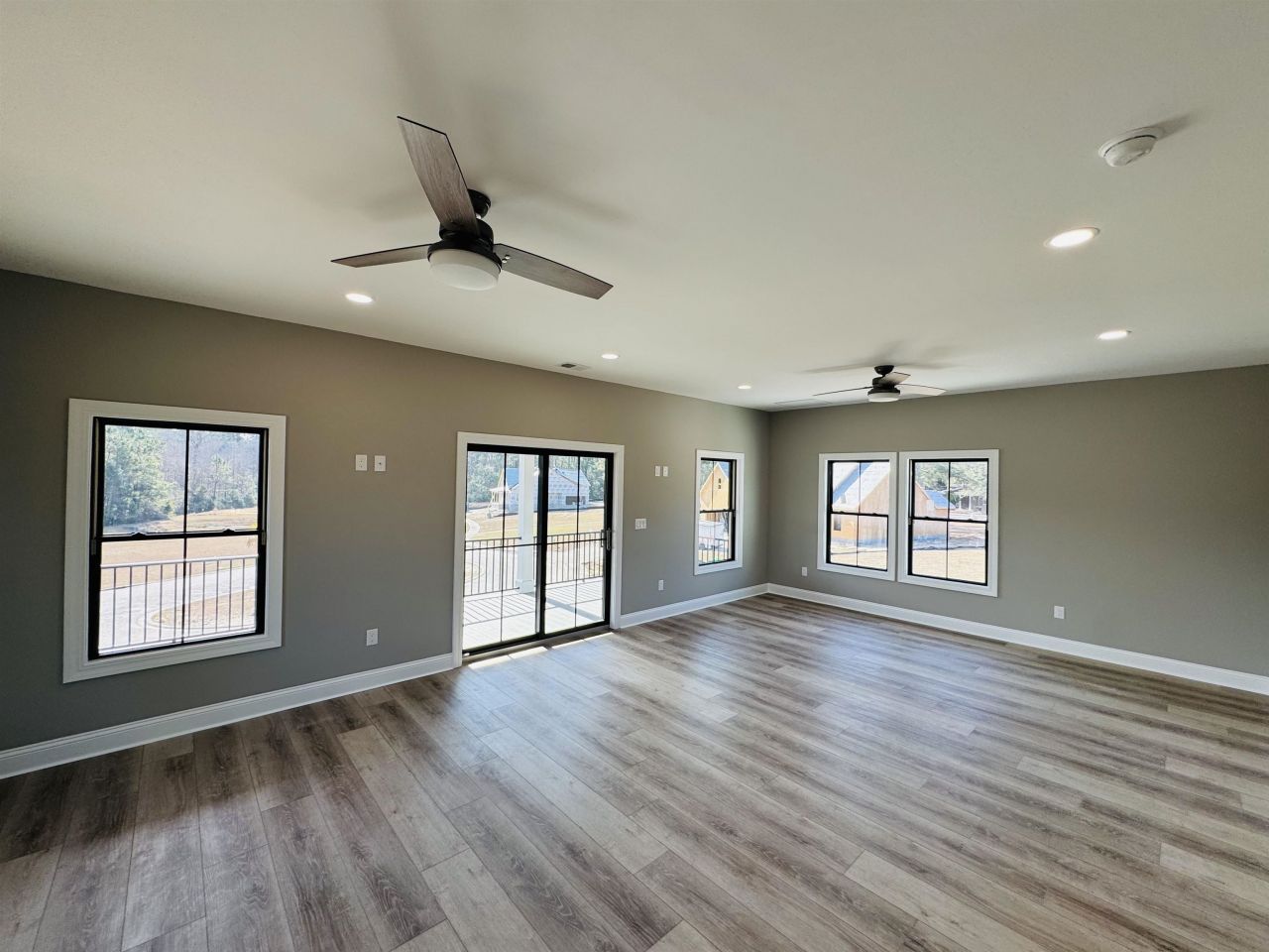 825 Commanders Island Dr. Photo 20