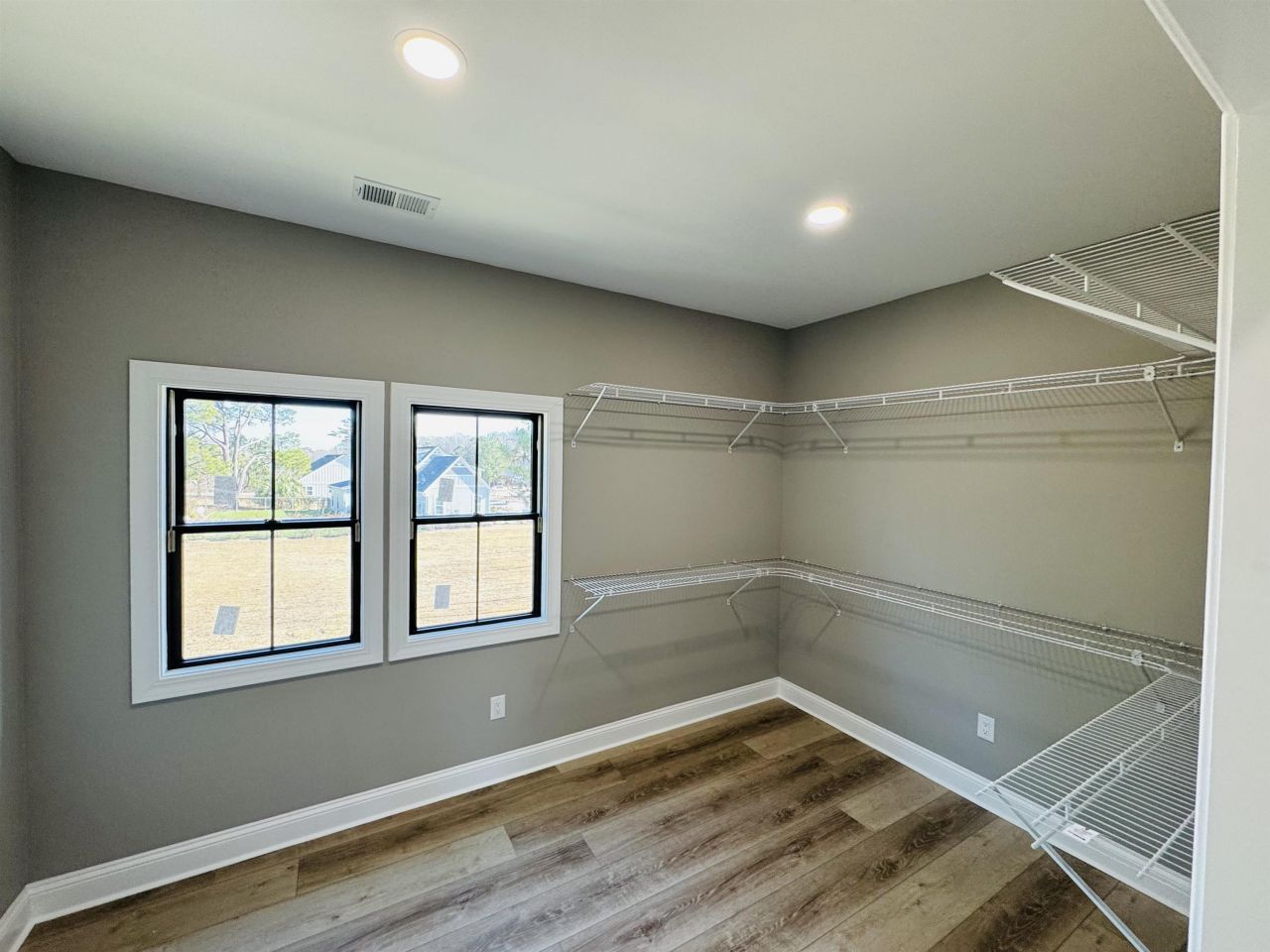 825 Commanders Island Dr. Photo 21