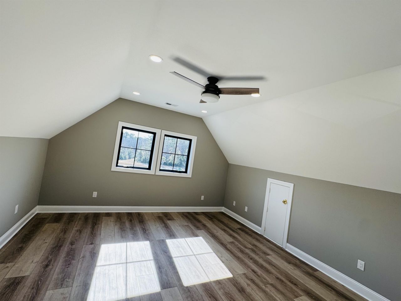 825 Commanders Island Dr. Photo 27