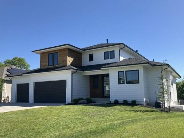 15232 W 171st Terrace, Olathe, KS 66062