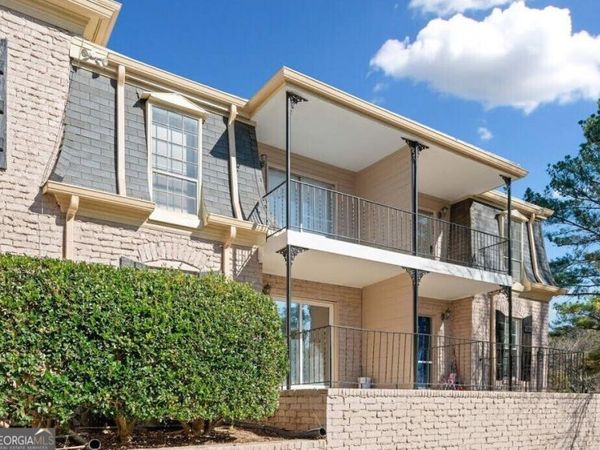 2805 Northeast Expressway NE, Unit B18, Atlanta, GA 30345