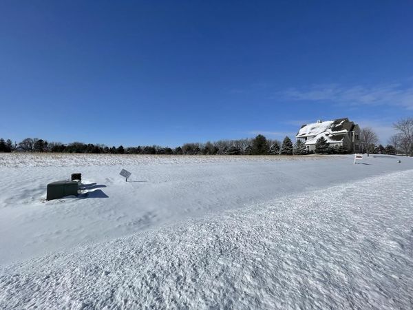 W2427 MARIAH LANE, Unit Lt60, Oconomowoc, WI 53066