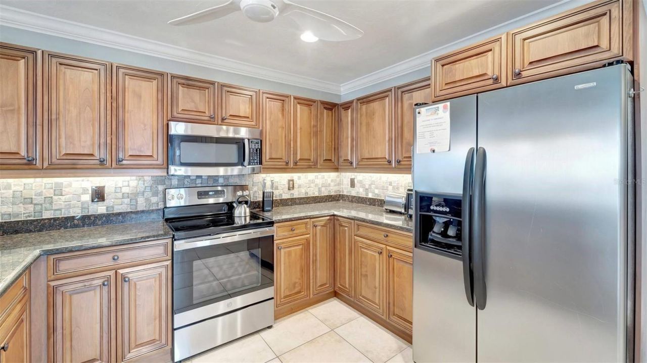 1125 W Peppertree Drive, Unit 705, Sarasota, FL 34242 Photo