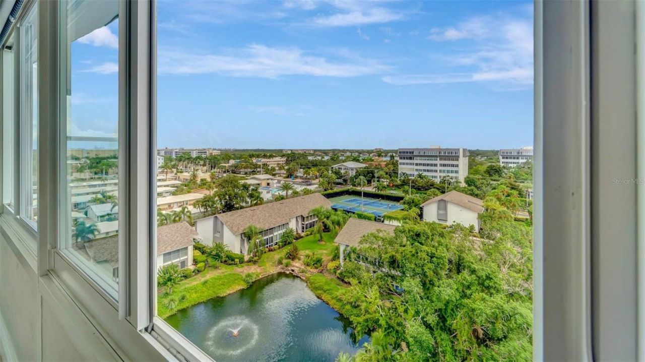 1125 W Peppertree Drive, Unit 705, Sarasota, FL 34242 Photo