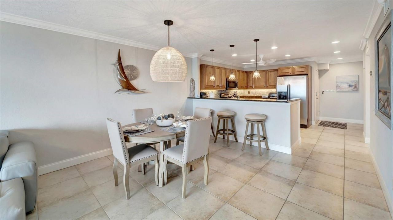 1125 W Peppertree Drive, Unit 705, Sarasota, FL 34242 Photo