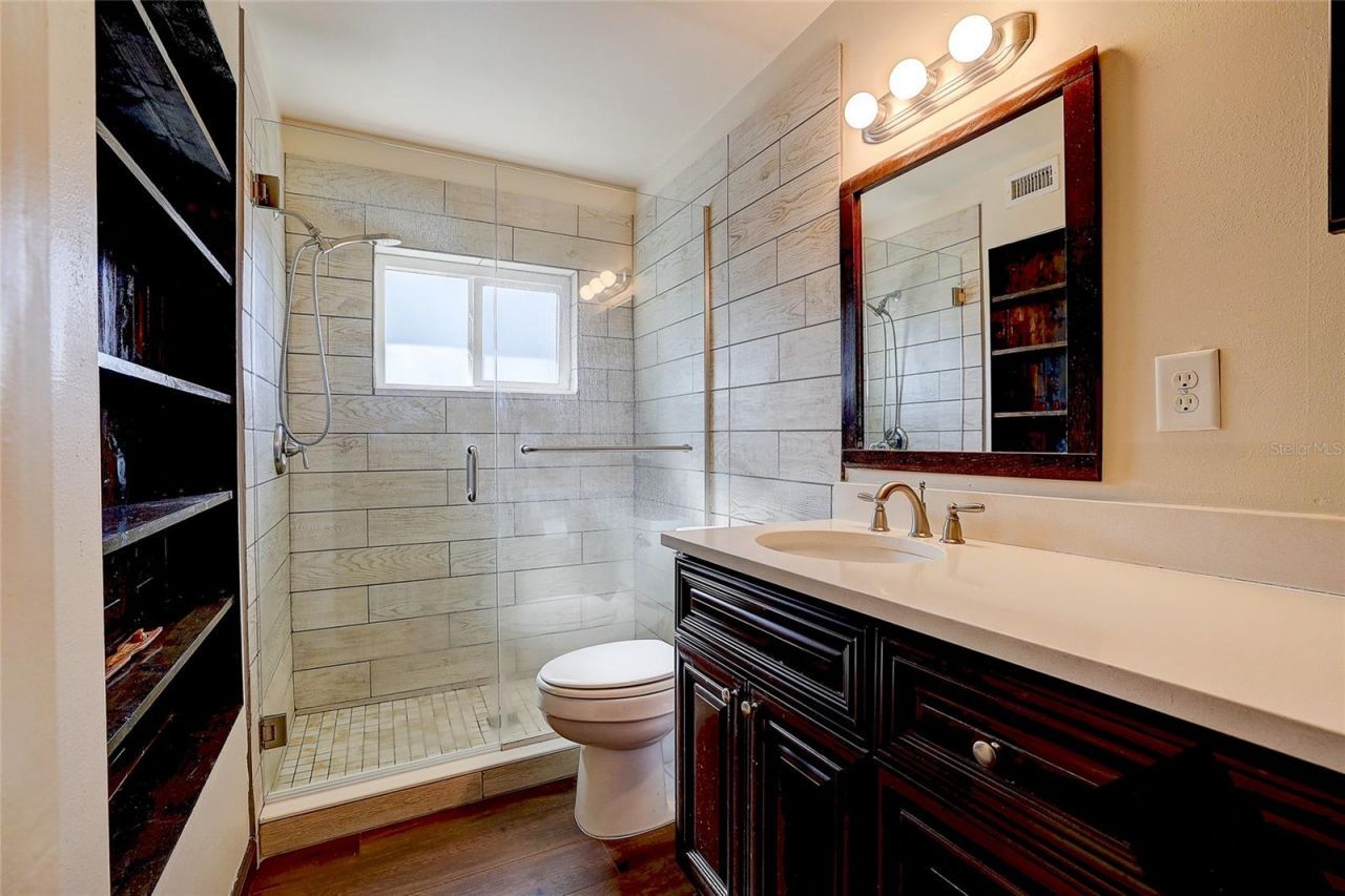 2304 Ringling Boulevard, Unit 217, Sarasota, FL 34237 Photo