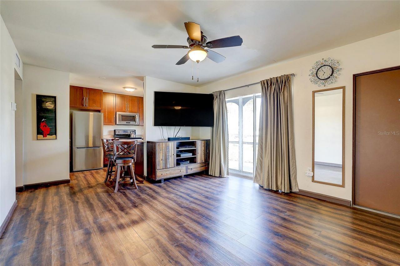 2304 Ringling Boulevard, Unit 217, Sarasota, FL 34237 Photo