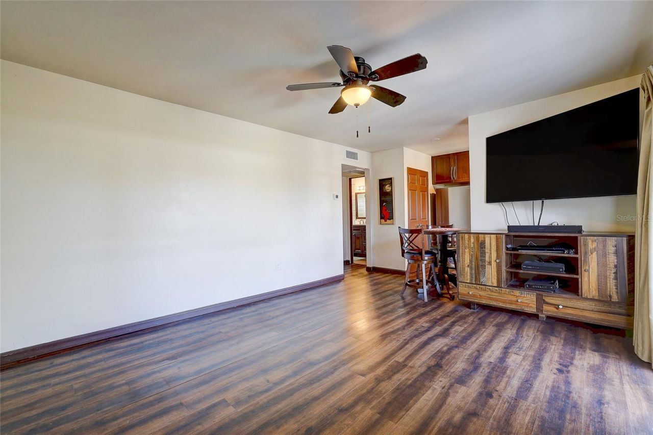 2304 Ringling Boulevard, Unit 217, Sarasota, FL 34237 Photo