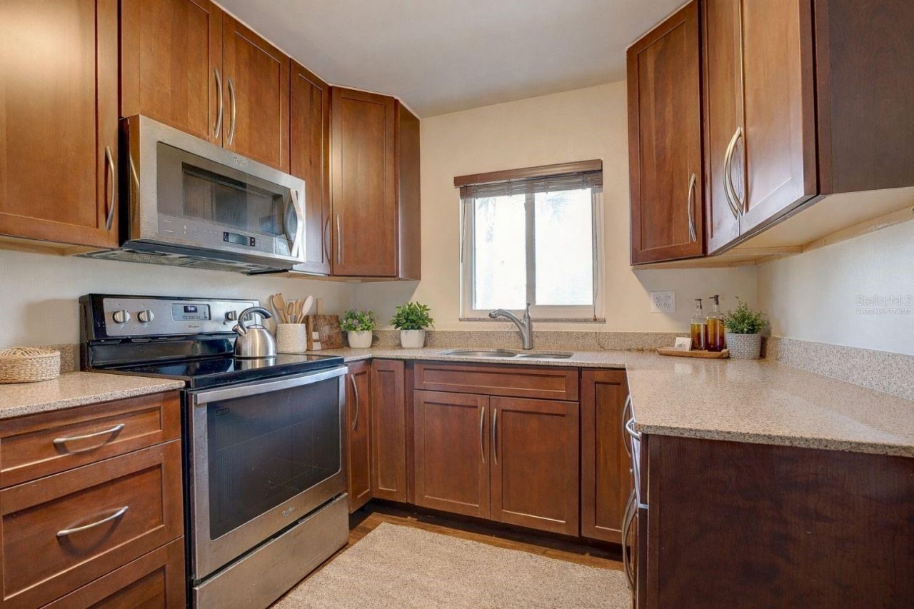 2304 Ringling Boulevard, Unit 217, Sarasota, FL 34237 Photo