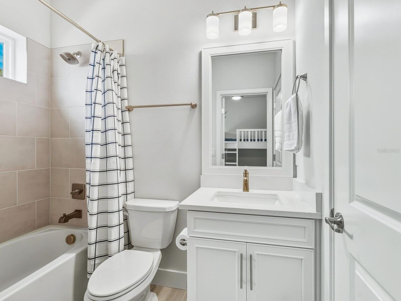 451 Wingfield Drive, Sarasota, FL 34237 Photo