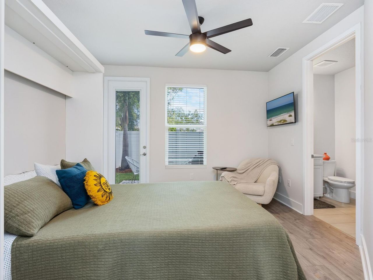 451 Wingfield Drive, Sarasota, FL 34237 Photo