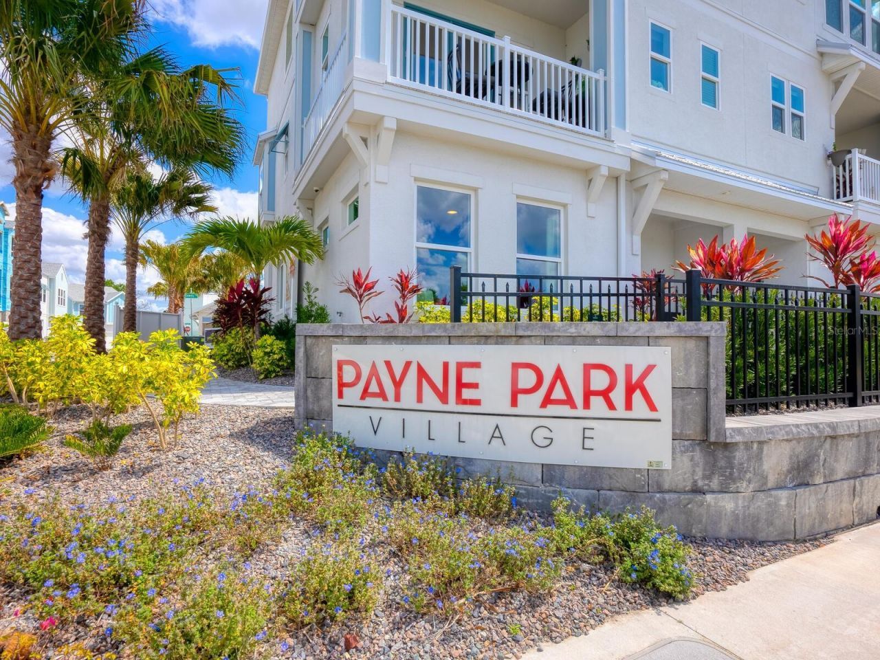 451 Wingfield Drive, Sarasota, FL 34237 Photo