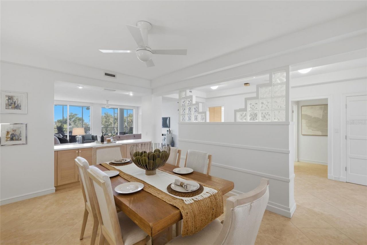 2550 Harbourside Drive, Unit 333, Longboat Key, FL 34228 Photo