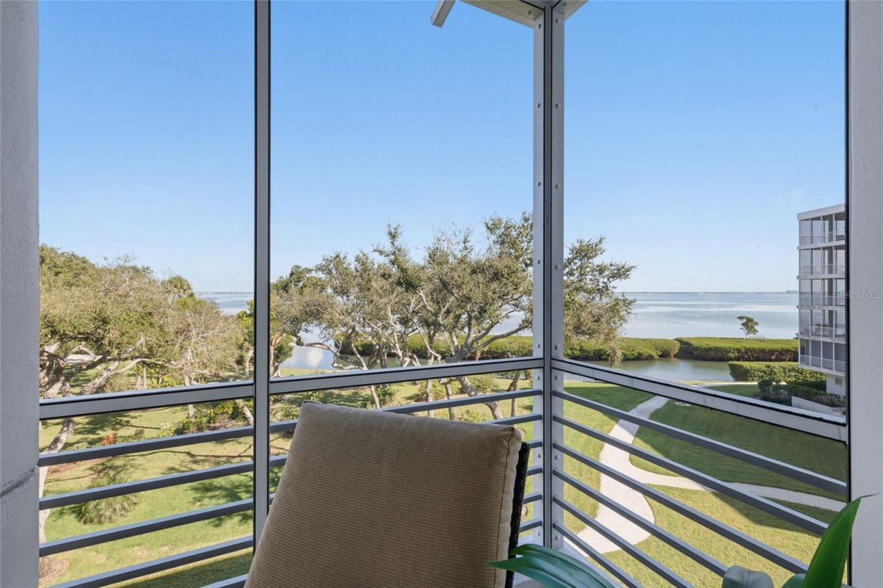 2550 Harbourside Drive, Unit 333, Longboat Key, FL 34228 Photo