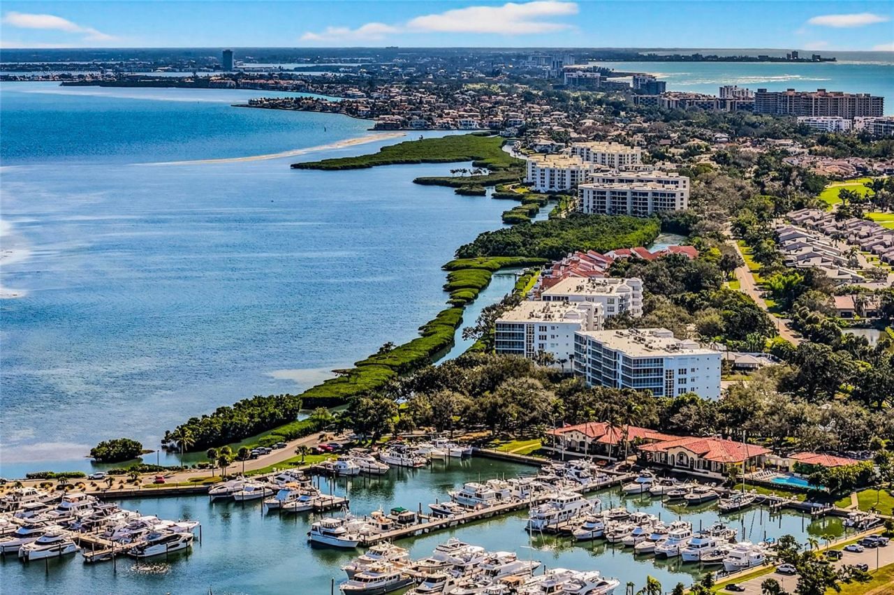 2550 Harbourside Drive, Unit 333, Longboat Key, FL 34228 Photo