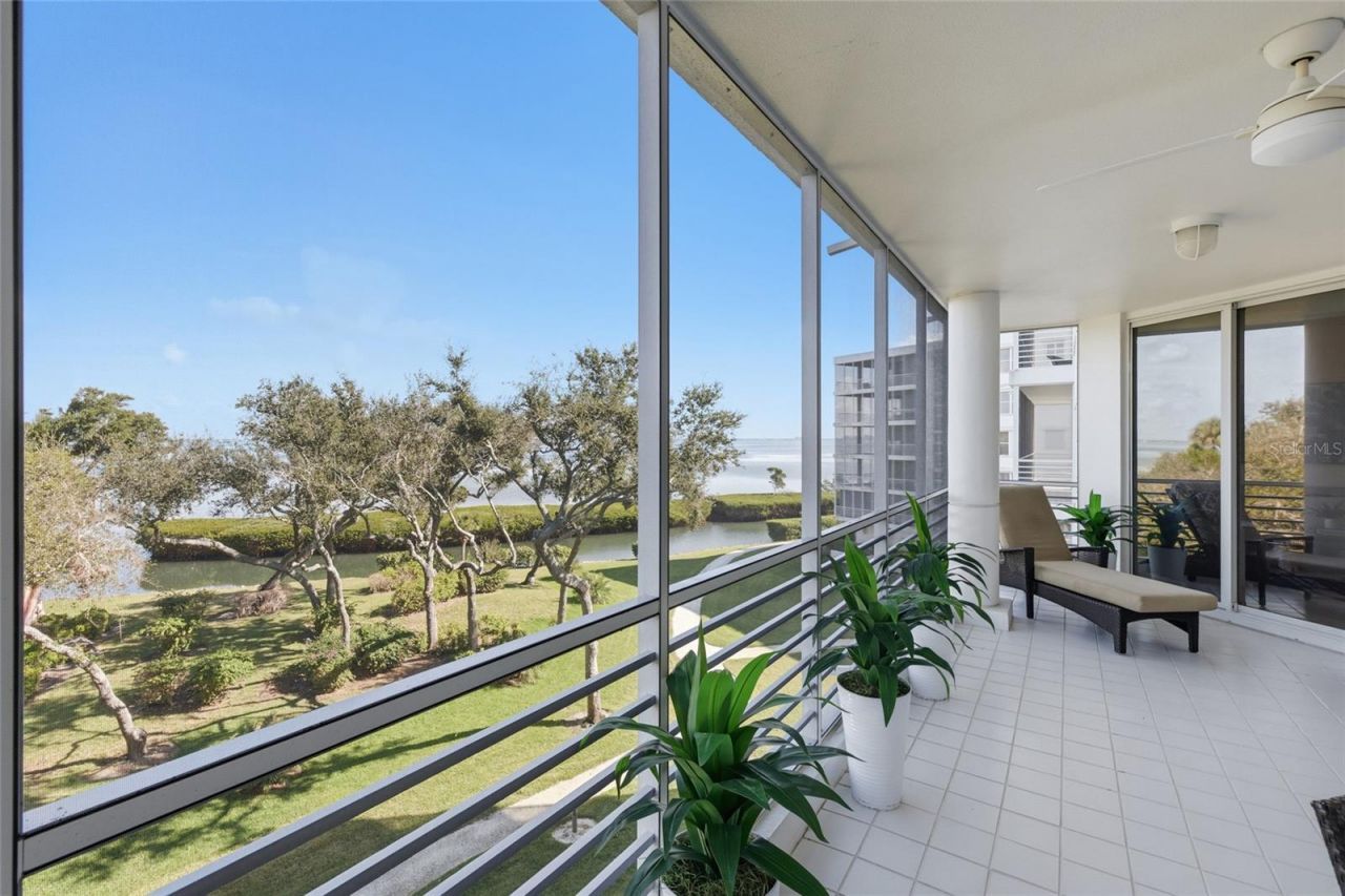 2550 Harbourside Drive, Unit 333, Longboat Key, FL 34228 Photo