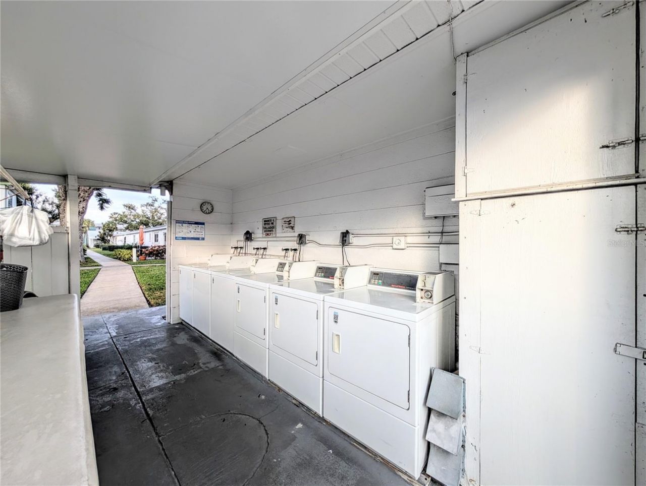 6031 Arlene Way, Bradenton, FL 34207 Photo