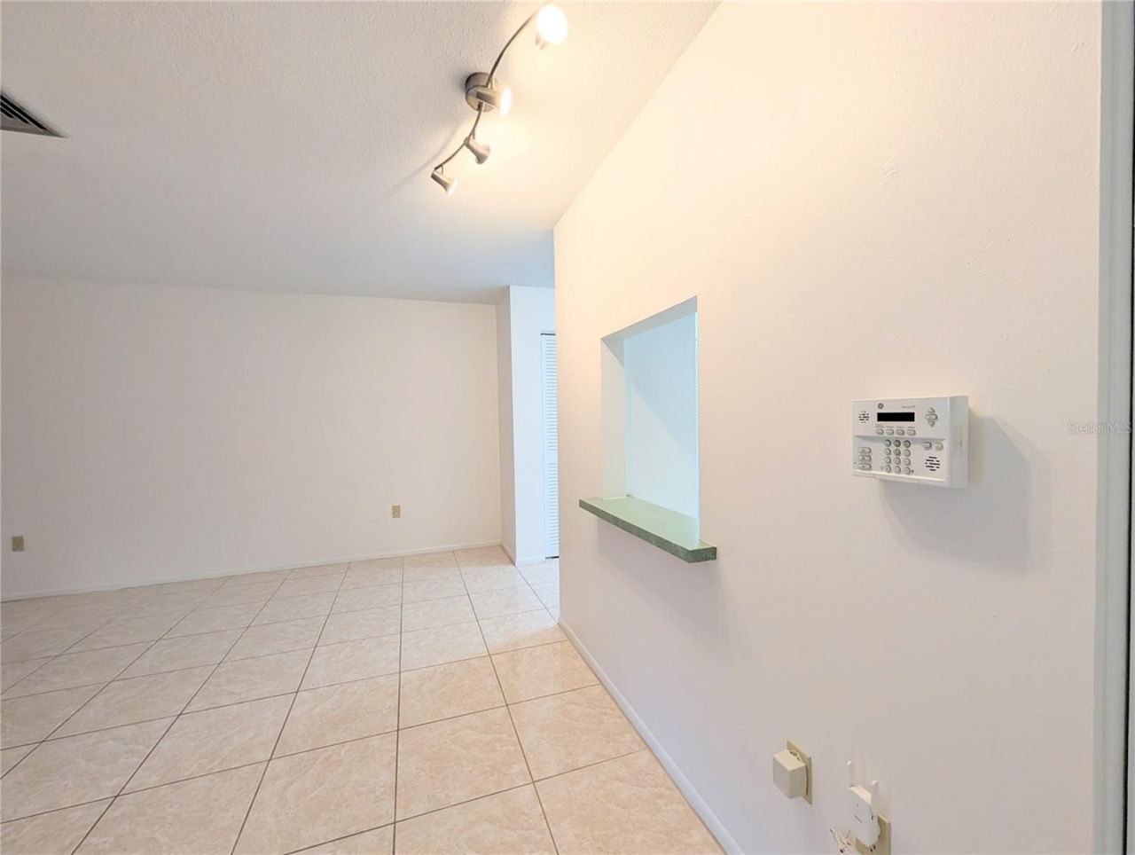 6031 Arlene Way, Bradenton, FL 34207 Photo