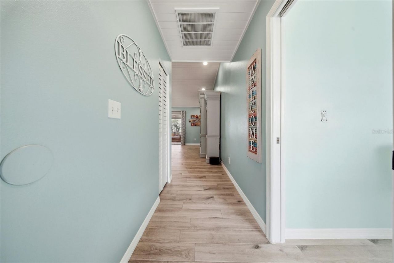 4131 102nd Place N, Clearwater, FL 33762 Photo