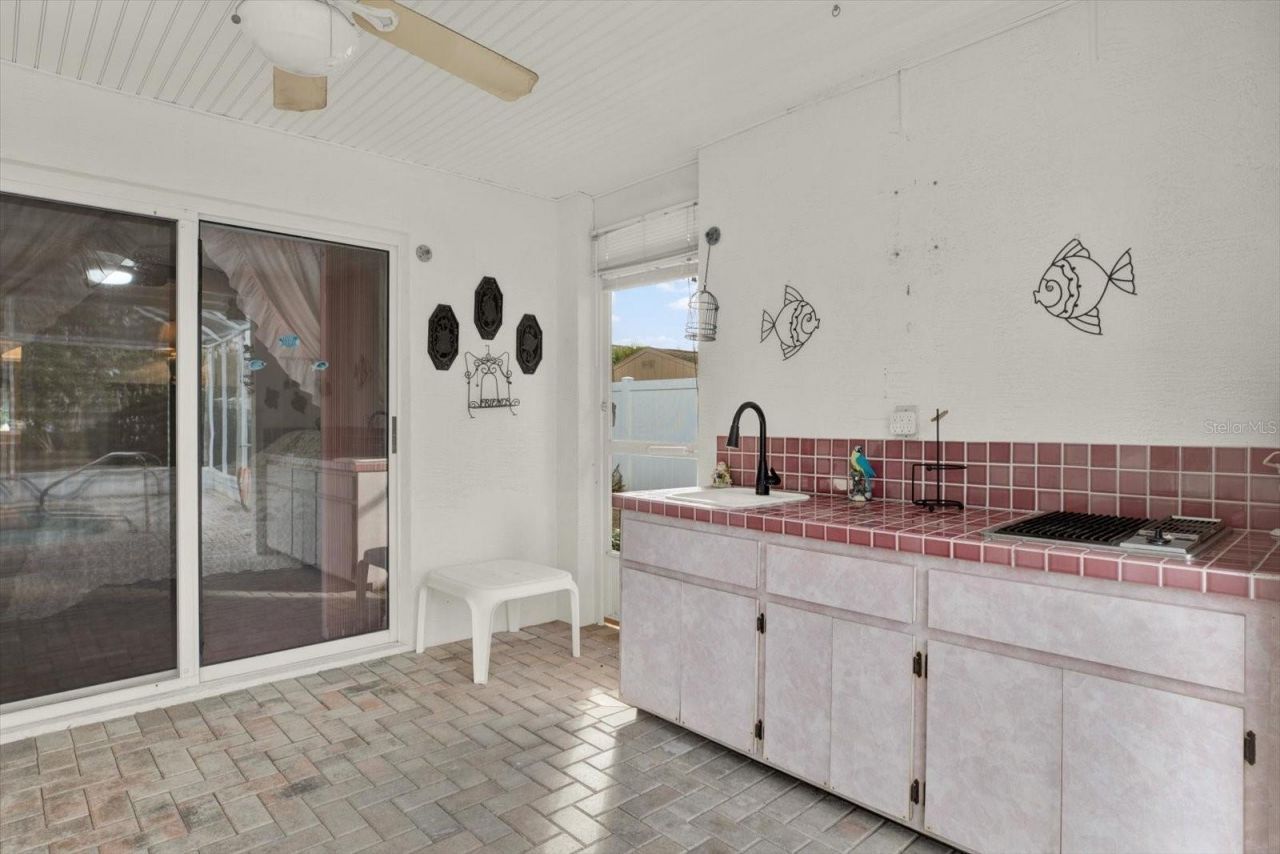 6118 Nardello Avenue, Spring Hill, FL 34608 Photo