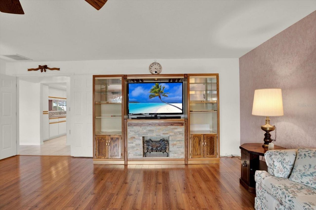 6118 Nardello Avenue, Spring Hill, FL 34608 Photo