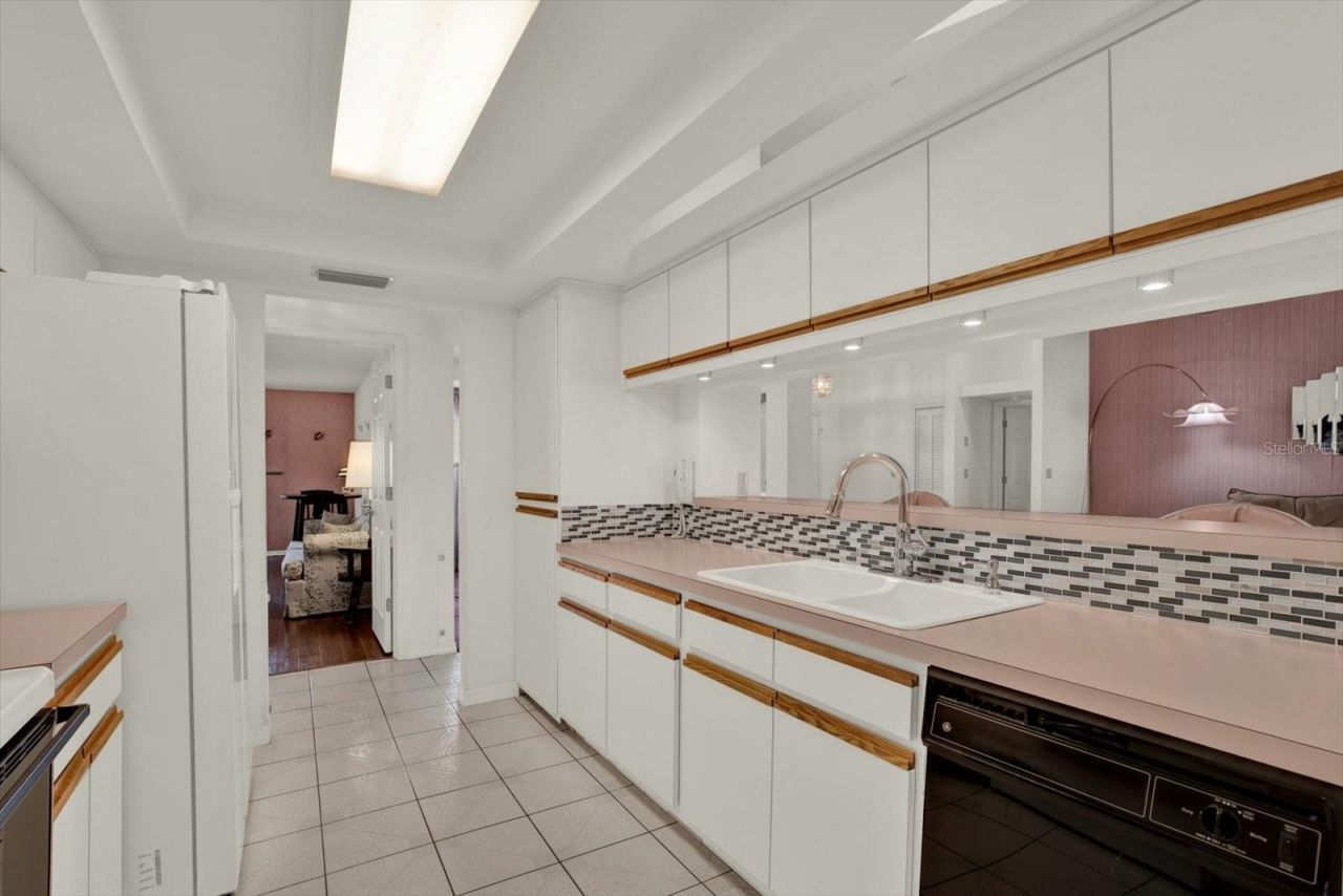 6118 Nardello Avenue, Spring Hill, FL 34608 Photo