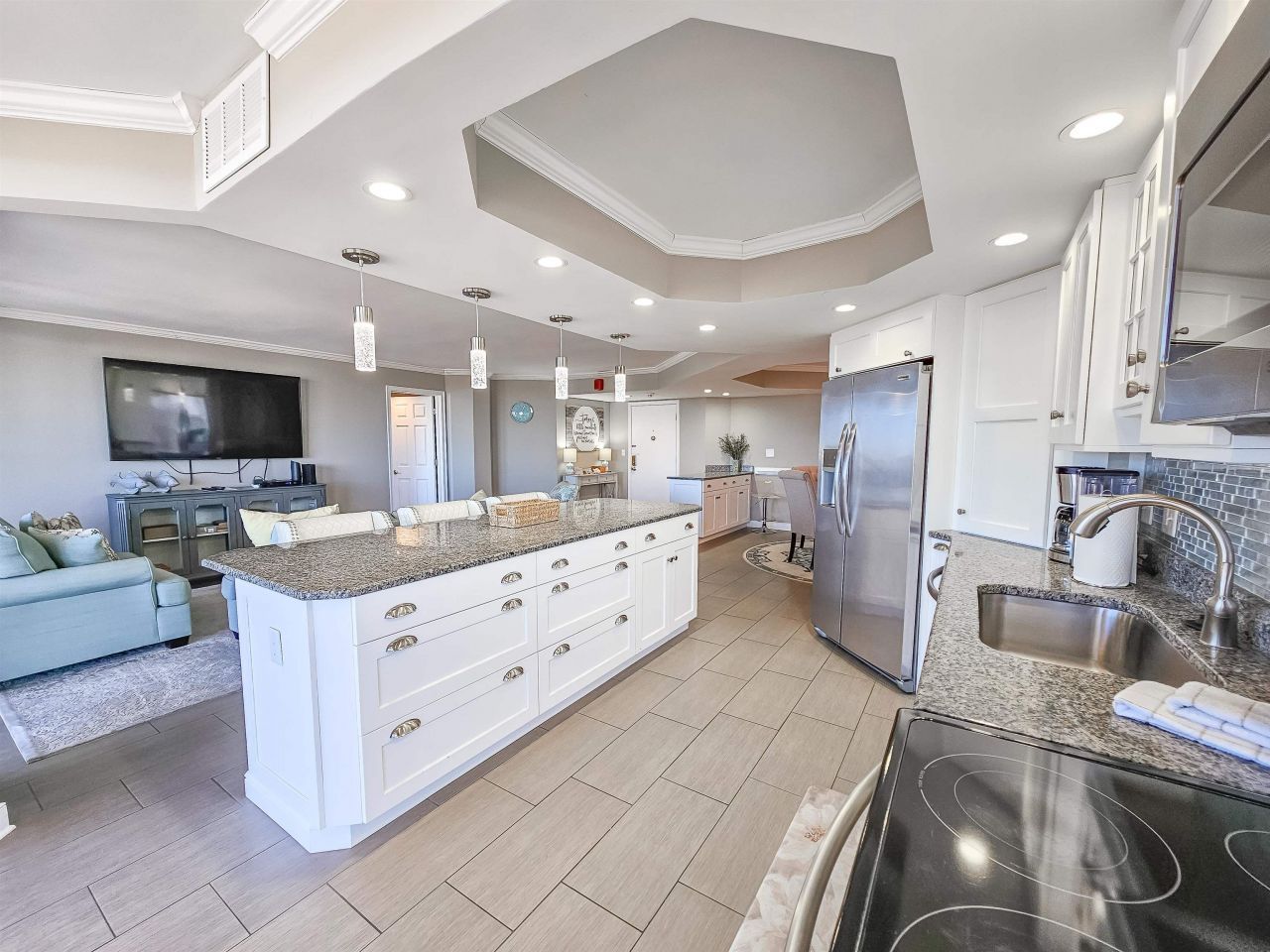 9650 Shore Dr. Photo 10