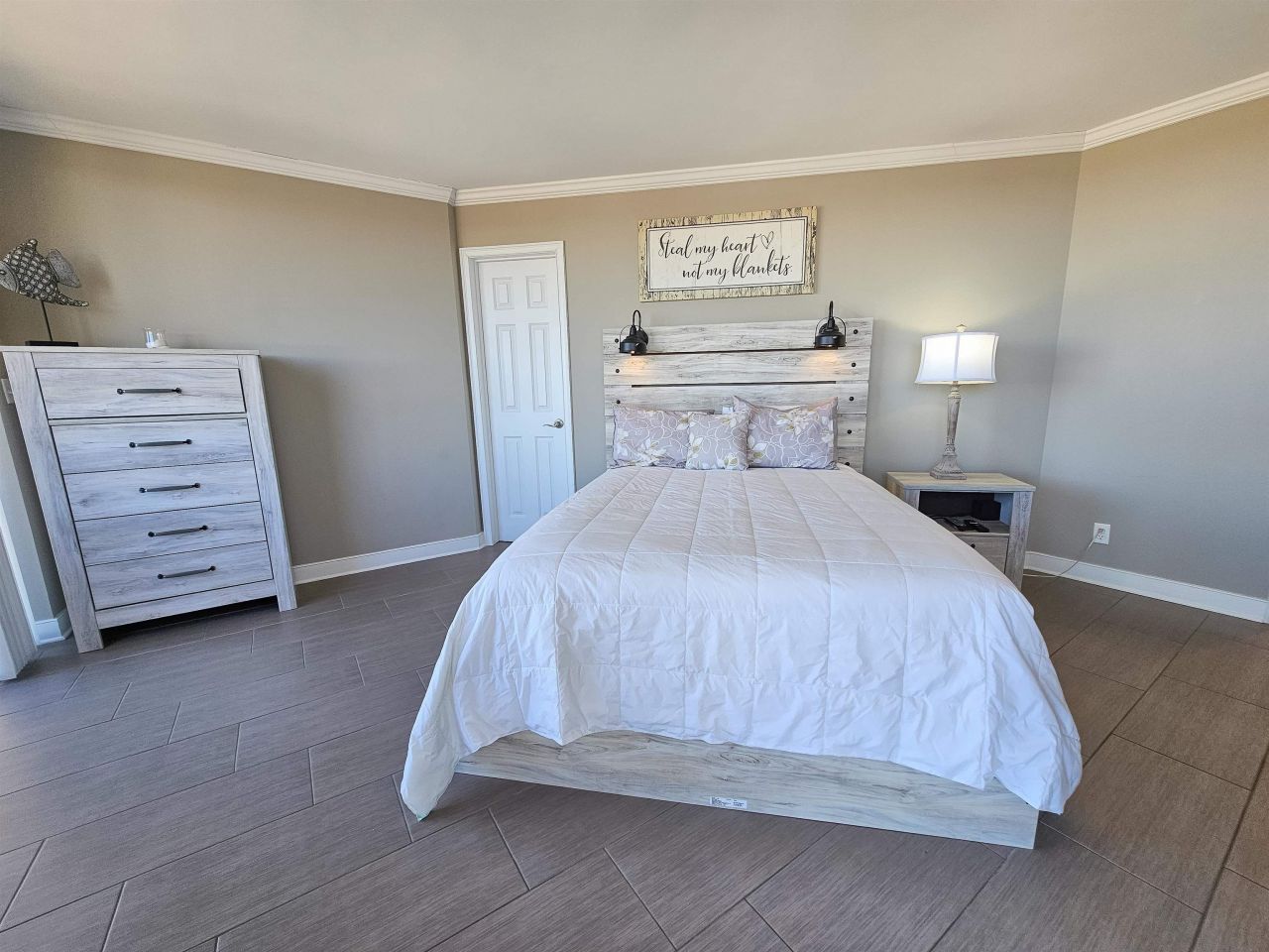 9650 Shore Dr. Photo 21