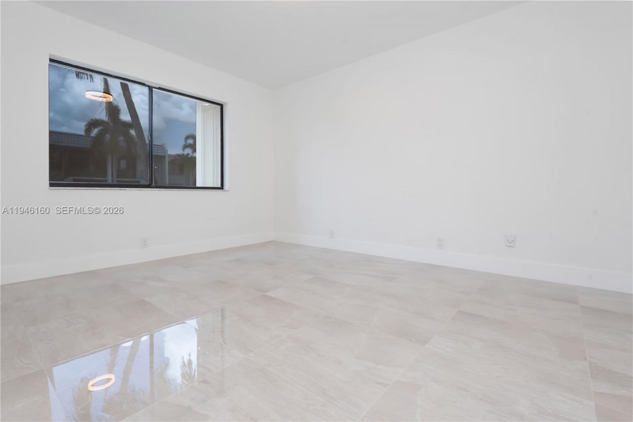 16461 Blatt Blvd, Unit 104, Weston, FL 33326 Photo