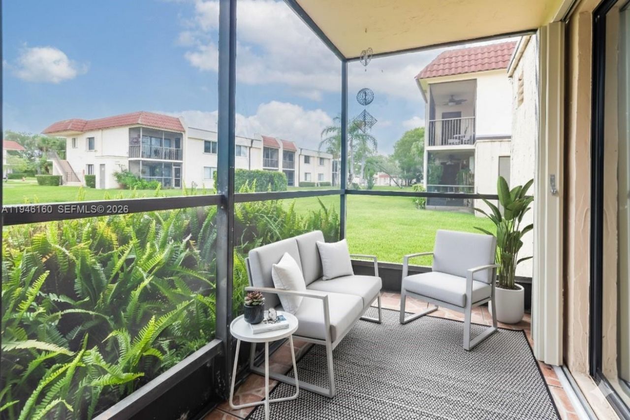 16461 Blatt Blvd, Unit 104, Weston, FL 33326 Photo