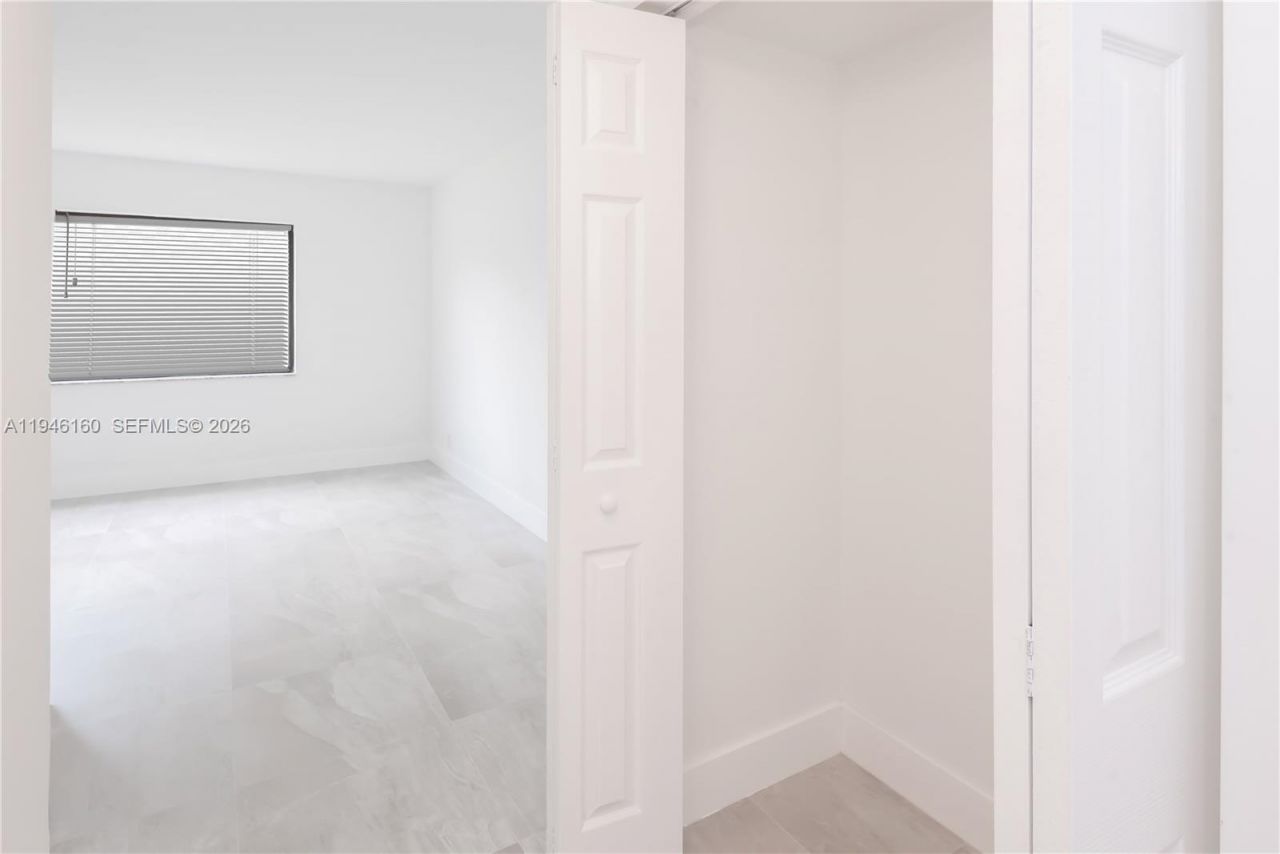 16461 Blatt Blvd, Unit 104, Weston, FL 33326 Photo