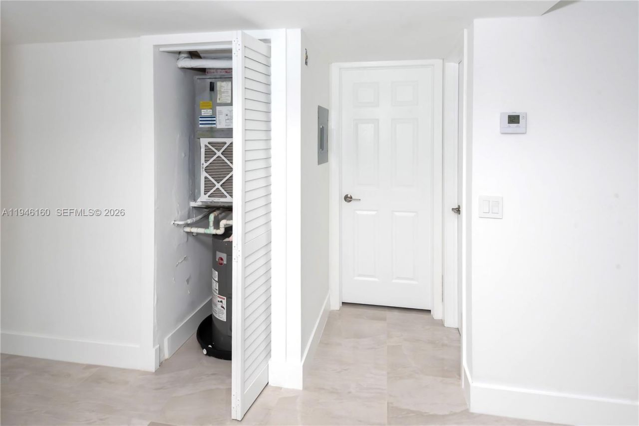16461 Blatt Blvd, Unit 104, Weston, FL 33326 Photo