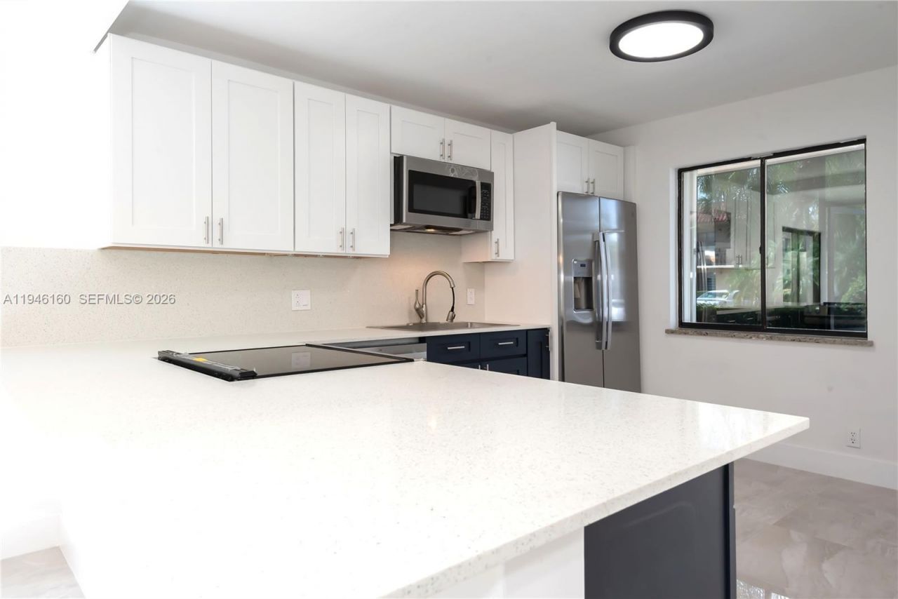 16461 Blatt Blvd, Unit 104, Weston, FL 33326 Photo