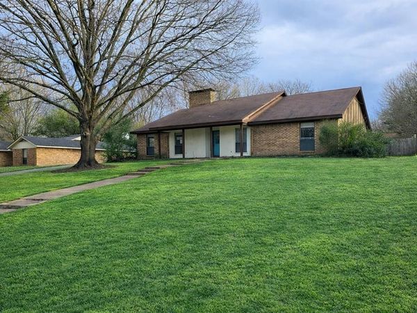 414 Jo Aynn Circle, Bonham, TX 75418