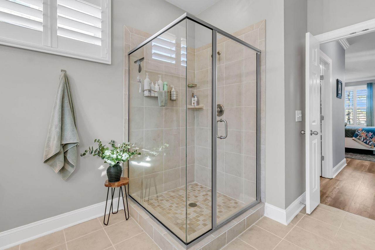 274 Calm Water Way Photo 25