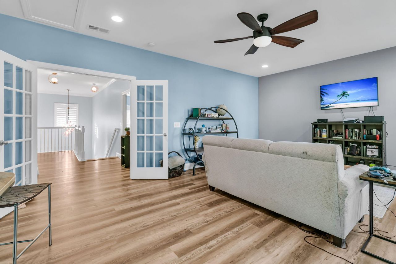 274 Calm Water Way Photo 35