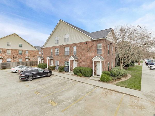 4625 Burbank Dr, Unit #201, Baton Rouge, LA 70820