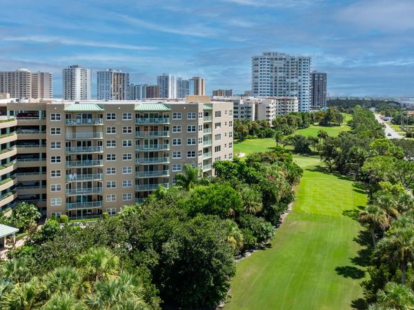 4 Oceans West Boulevard, Unit 705D, Daytona Beach Shores, FL 32118
