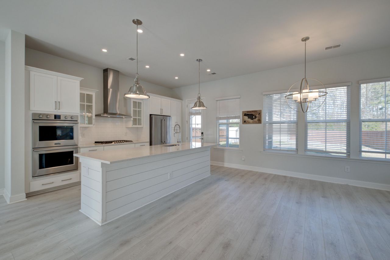 190 Barons Drive Photo 16