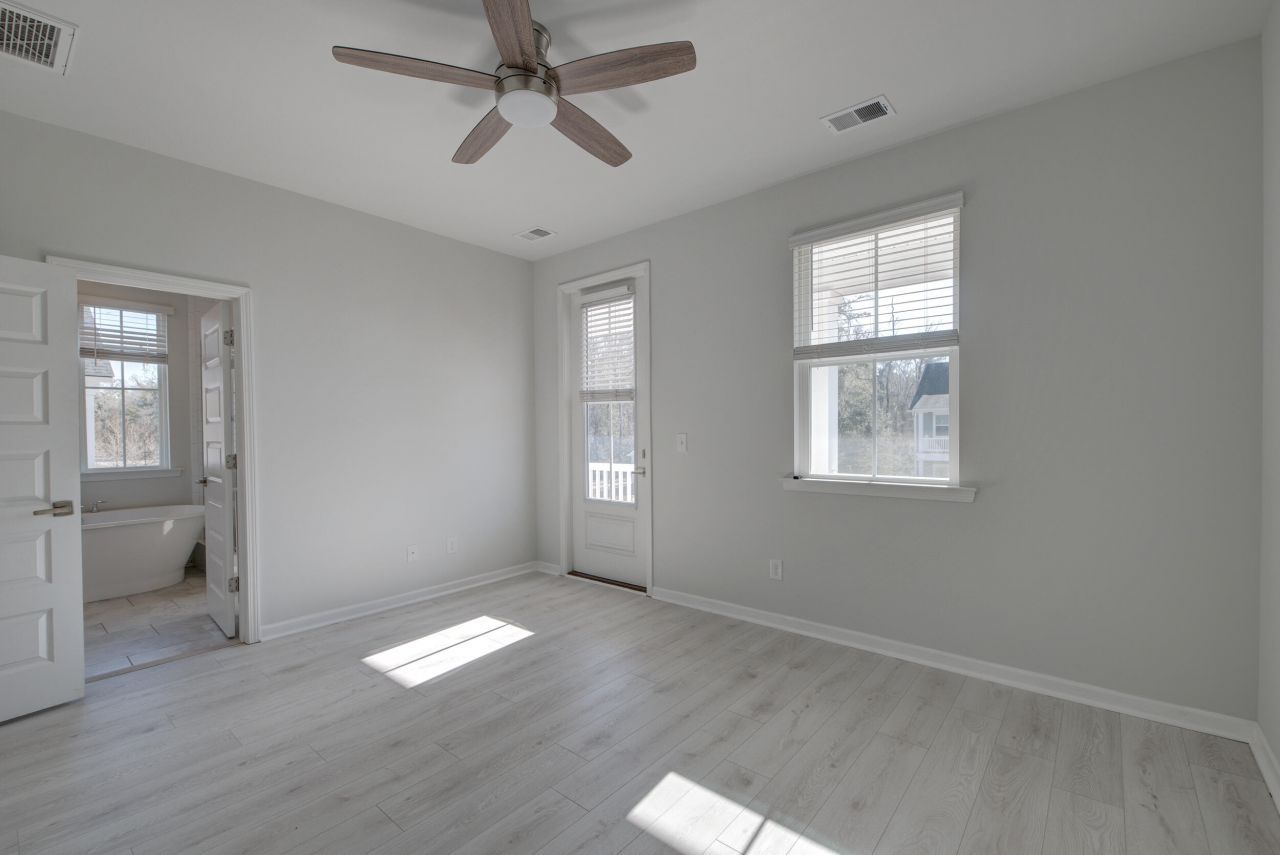 190 Barons Drive Photo 28