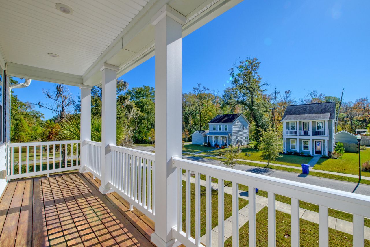 190 Barons Drive Photo 31