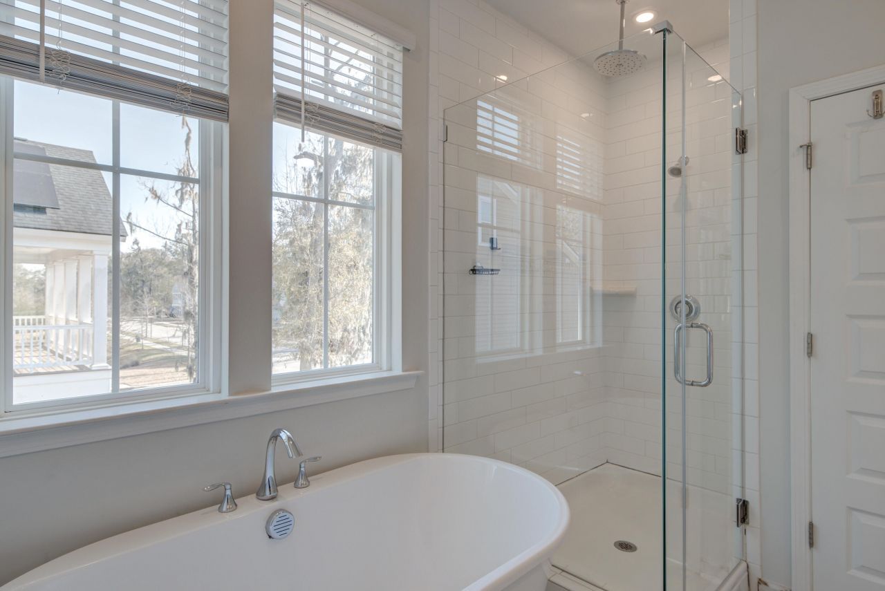 190 Barons Drive Photo 35