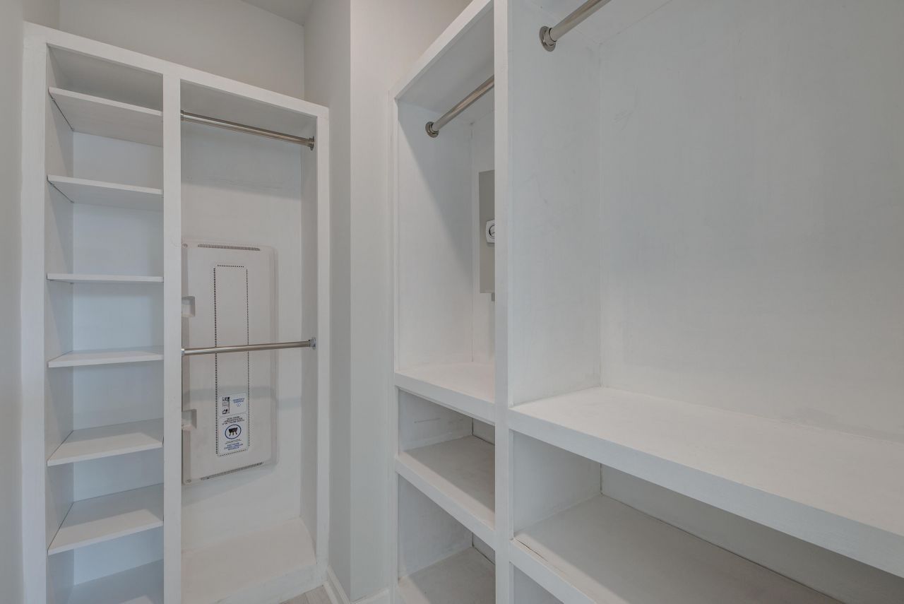 190 Barons Drive Photo 37