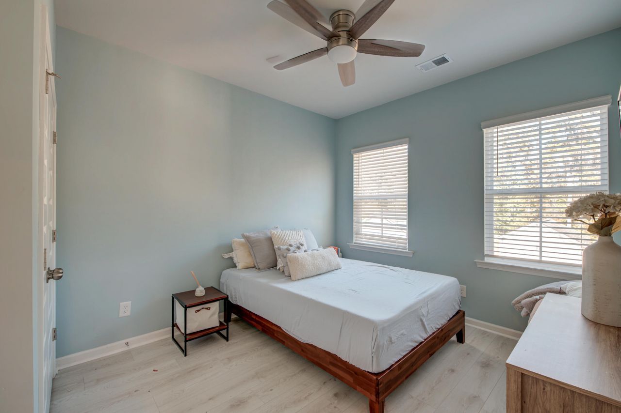 190 Barons Drive Photo 39