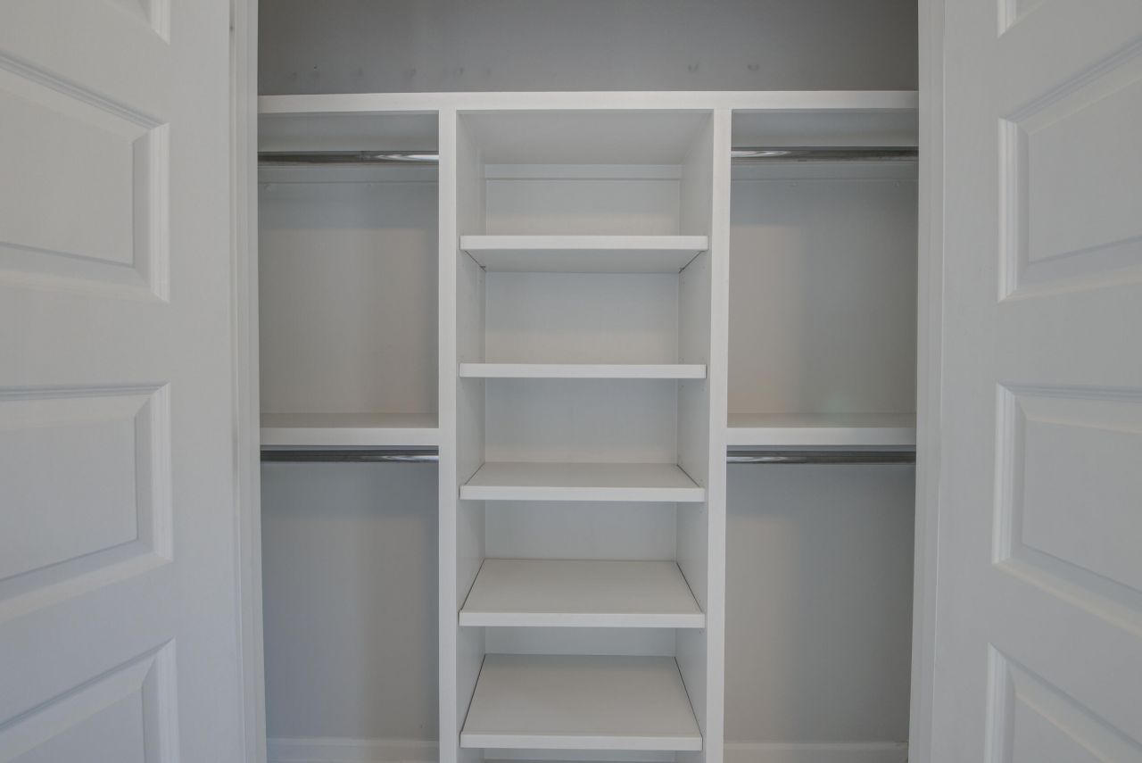 190 Barons Drive Photo 42