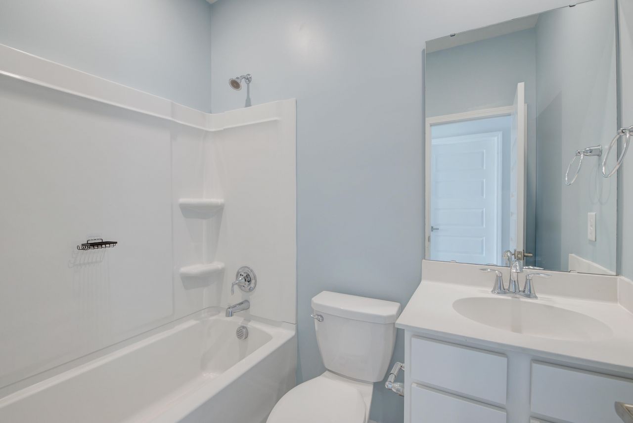 190 Barons Drive Photo 44